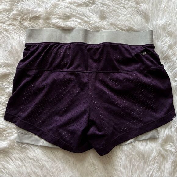 Nike Shorts Dri Fit Netted Stretchy Spandex Underneath Womens Size Small - Picture 2 of 6
